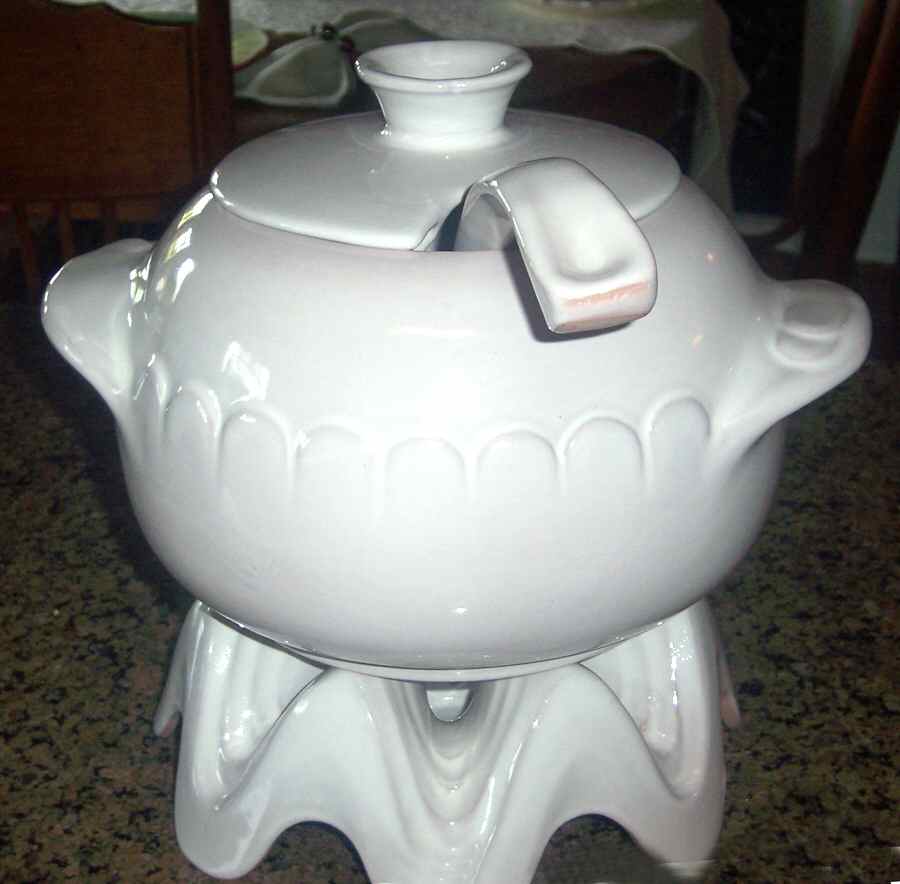 Plainsman White Sand Tureen & Lid with Warmer Stand by Frankoma-1