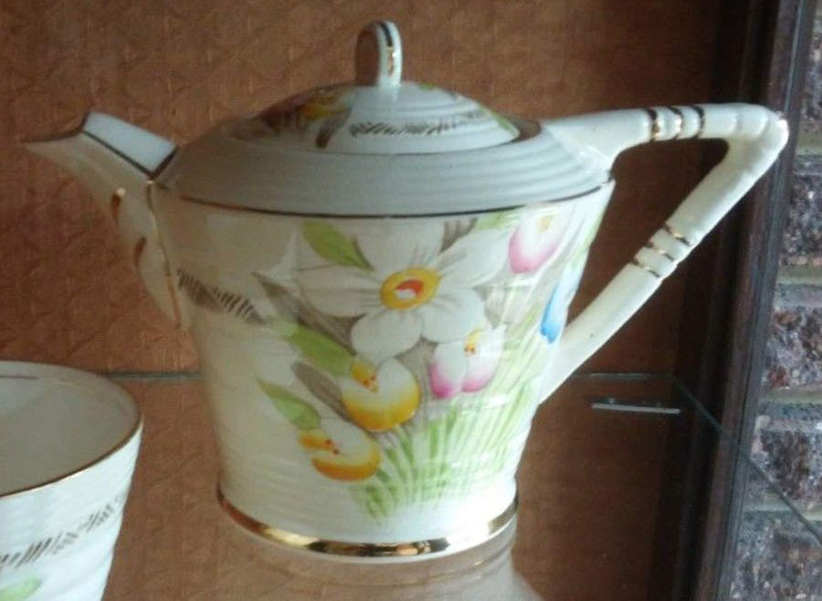 Bouquet Teapot & Lid by Thomas Forester & Sons-1