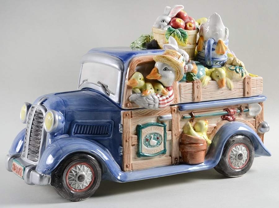 Gooseberry Lane Figural Cookie Jar & Lid by Fitz & Floyd-1