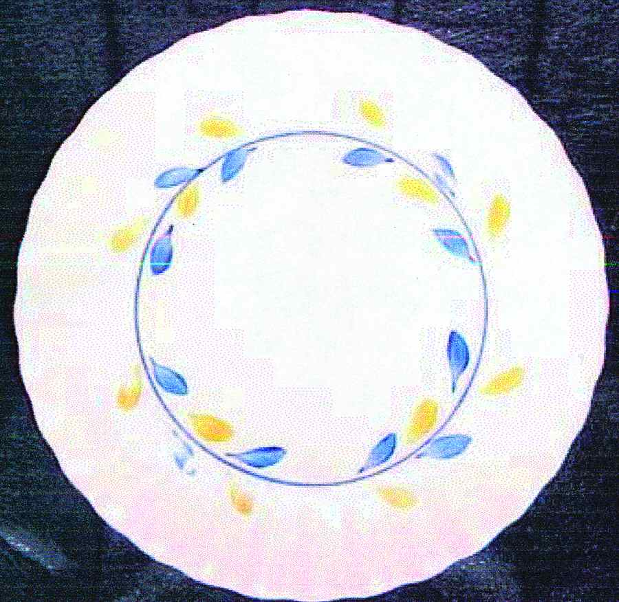 Colonial Garland Dinner Plate by Franklinware-1