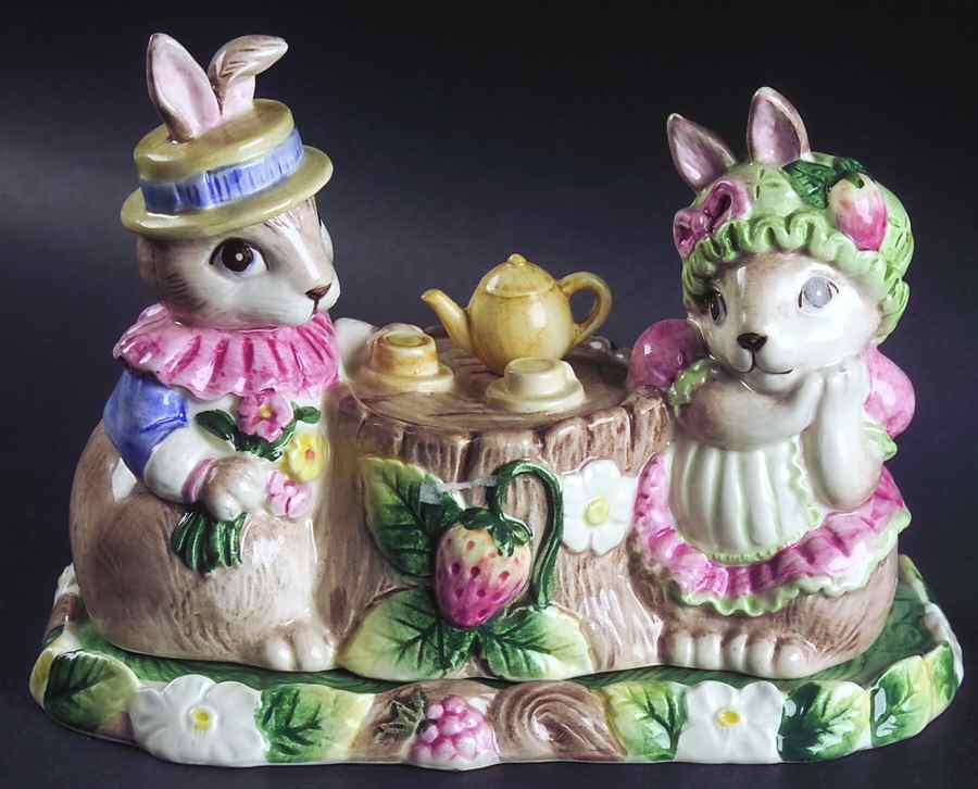 Hat Party 1/4 Lb Covered Butter by Fitz & Floyd-1