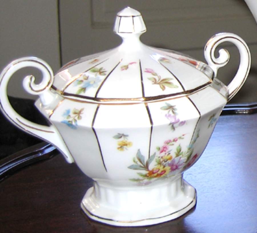 25622 Sugar Bowl & Lid by Fraureuth-1