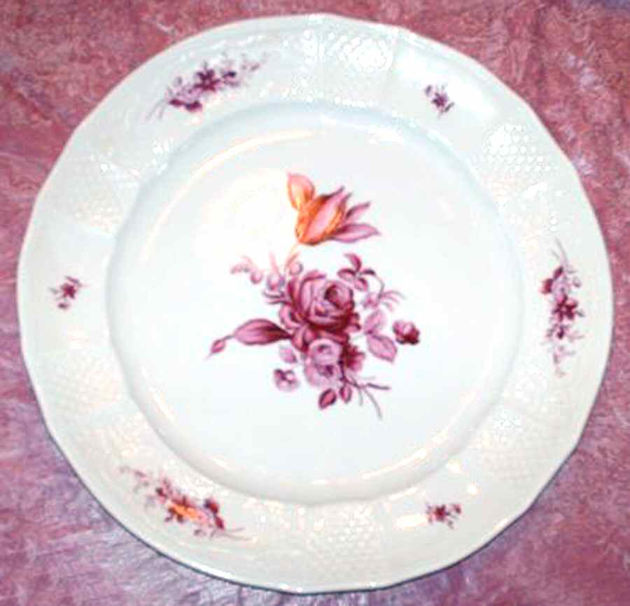 FUR82 Dinner Plate by Furstenberg-1