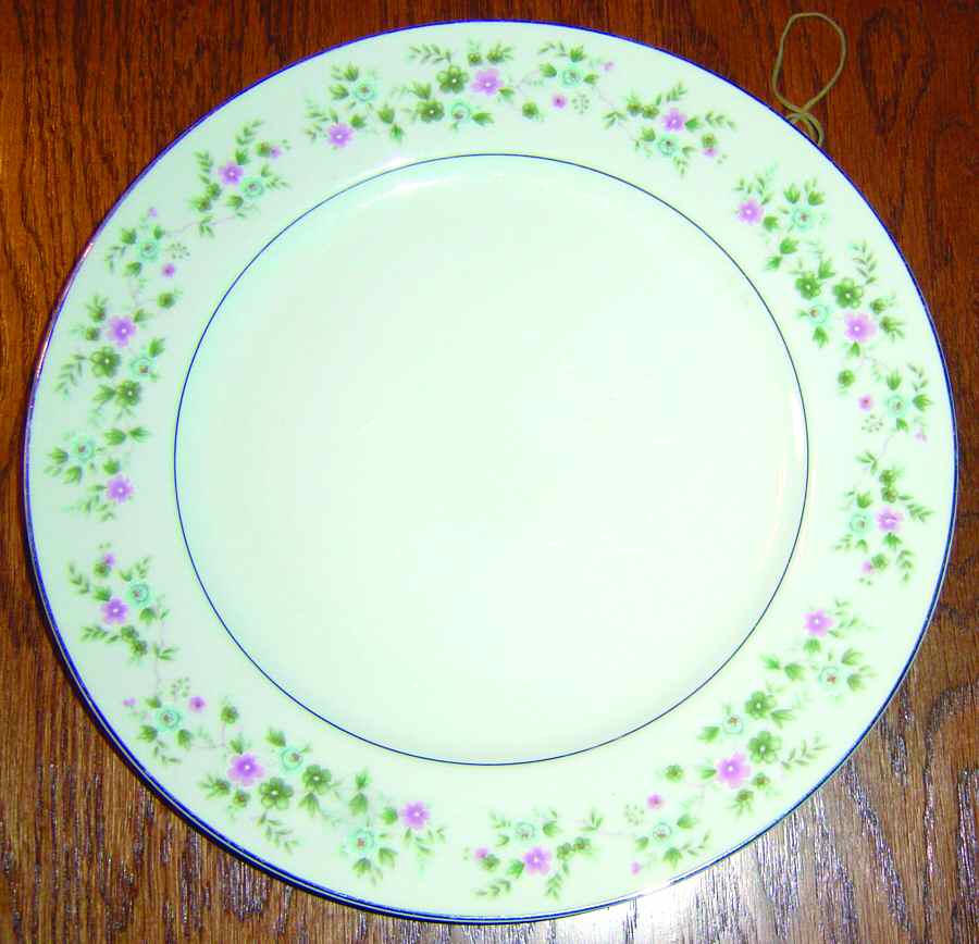 Garden Floral Dinner Plate by Fine China of Japan-1