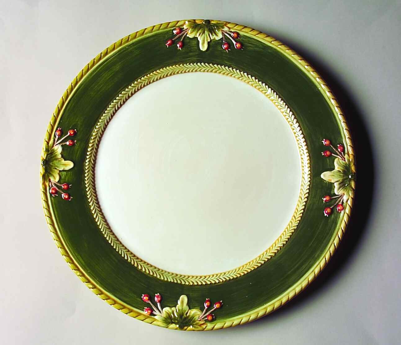 Hawthorne Green Dinner Plate by Fitz & Floyd-1
