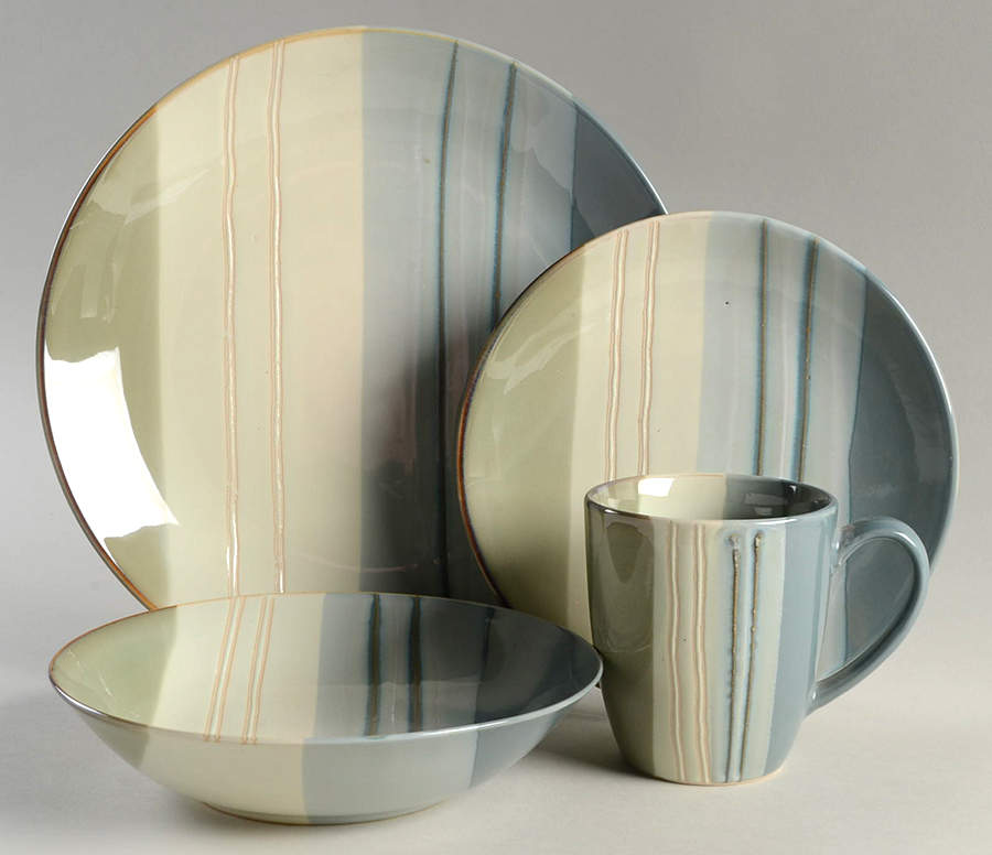Latitudes Blue 4 Piece Place Setting by Farberware-1