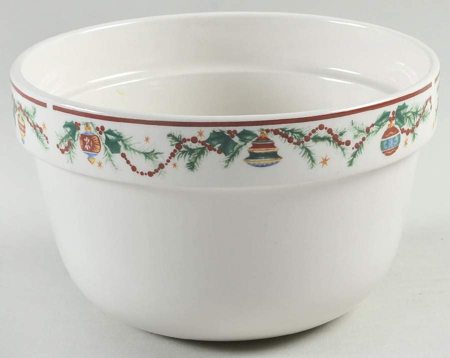 Holiday Treats 7" Mixing Bowl by Farberware-1