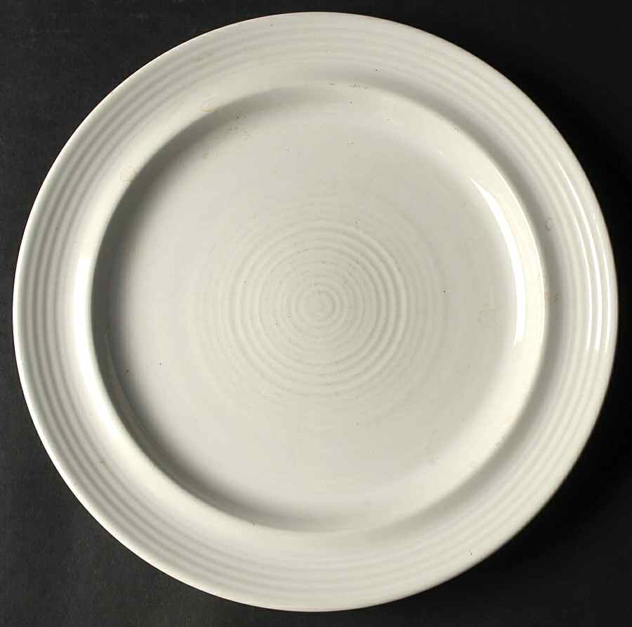 FUO76 Dinner Plate by Furio-1