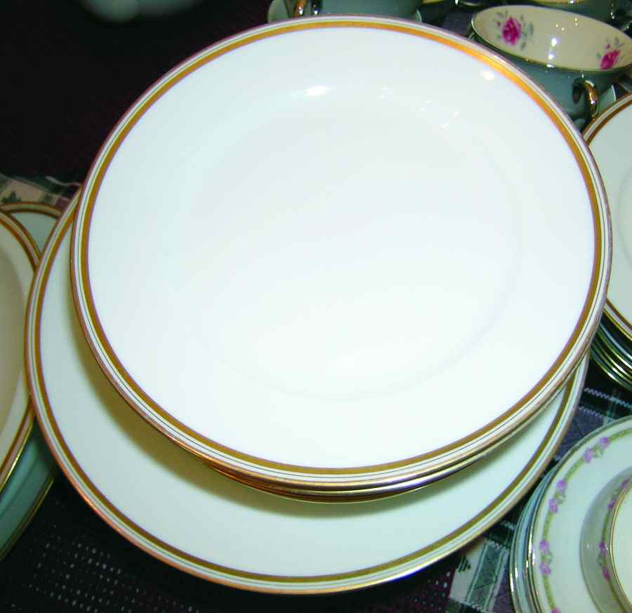 FMB18 Dinner Plate by Flambeau-1