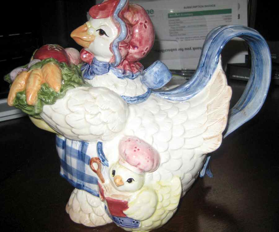Kitchen Cousins Figural Teapot & Lid by Fitz & Floyd-1
