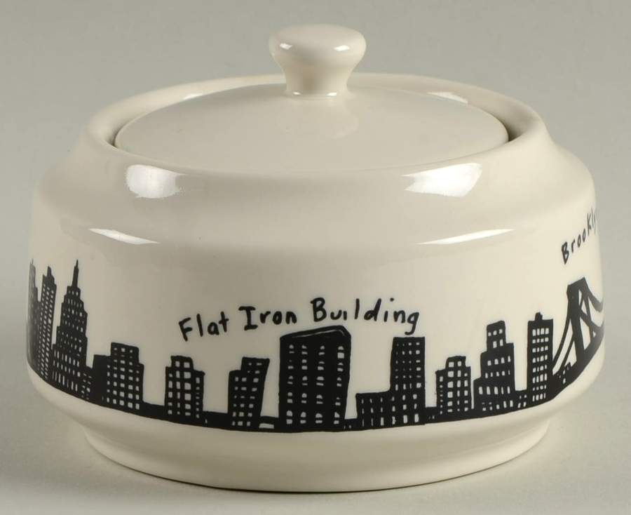 212 New York Skyline Sugar Bowl & Lid by Fishs Eddy-1