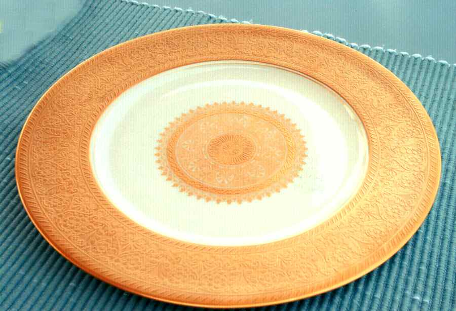 FOY9 Dinner Plate by Fondeville (NY)-1