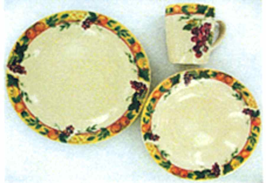 Fruit Medley Dinner Plate by Farberware-1