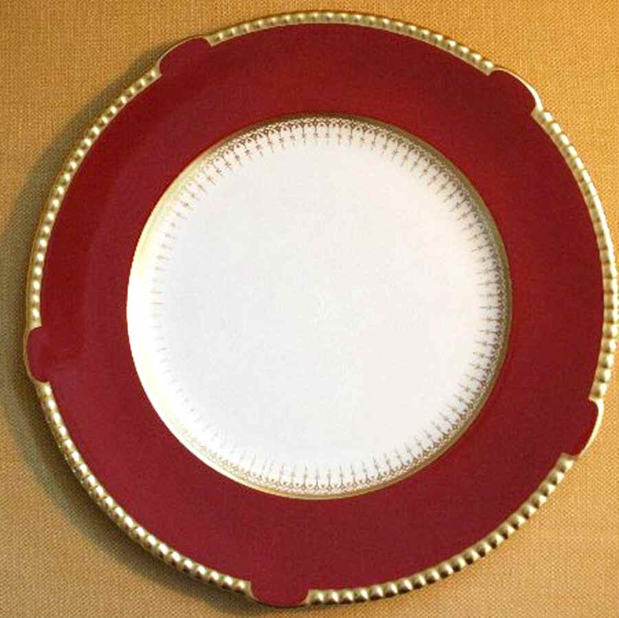 7047 Dinner Plate by Fondeville-1