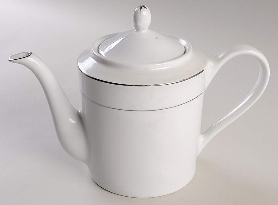Classic Platinum Teapot & Lid by Fairfield-1