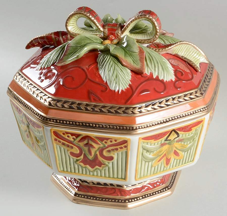 Damask Holiday Tureen &  Lid by Fitz and Floyd-1