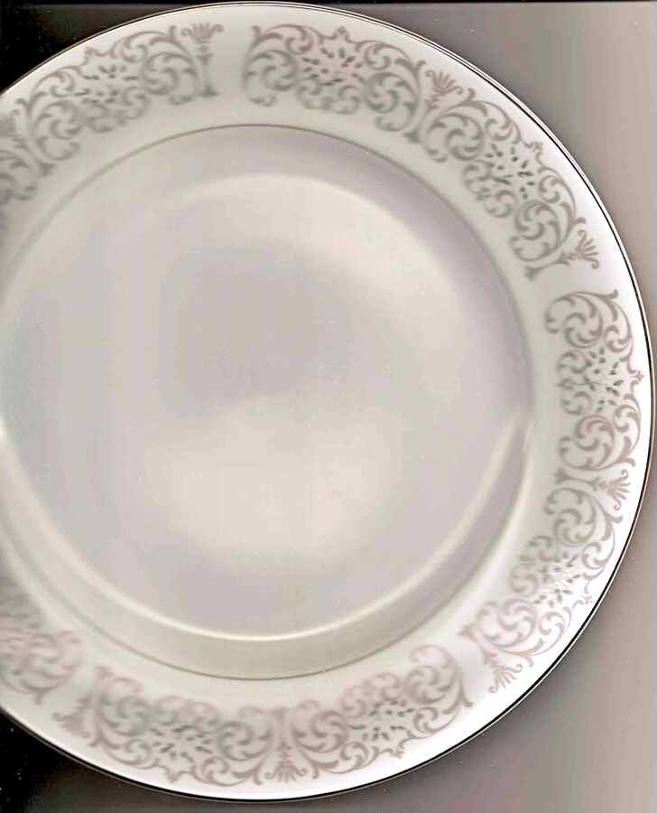 Lancaster Dinner Plate by Four Crown-1