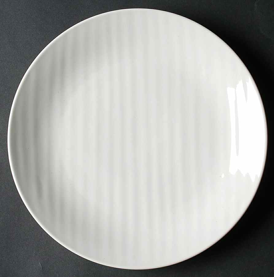 Icing Dinner Plate by Food Network-1