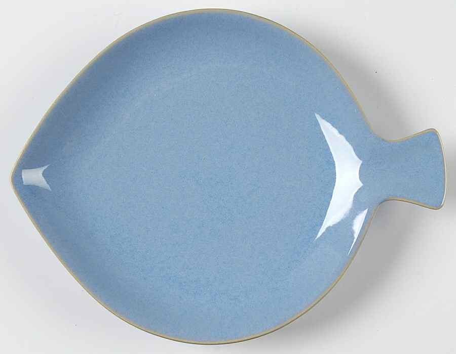 Coast (Fish Shape) 9" Fish Plate by Food Network-1