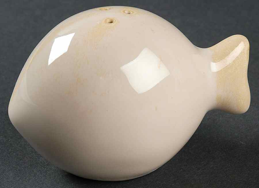 Coast (Fish Shape) Pepper Shaker by Food Network-1