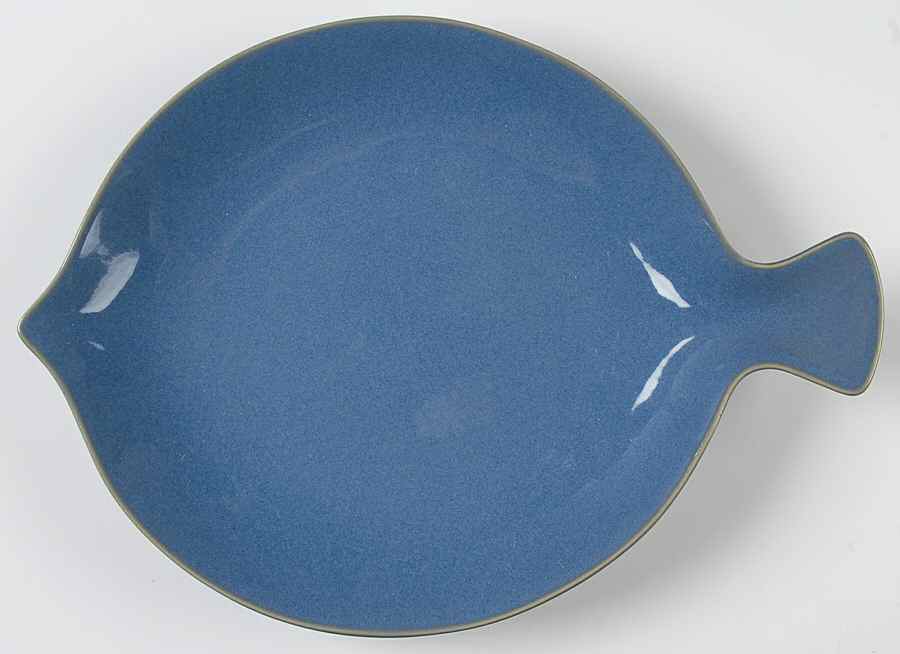 Coast (Fish Shape) 11" Fish Plate by Food Network-1