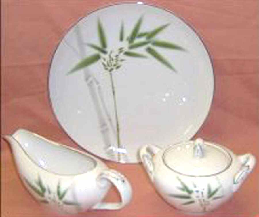 718 Dinner Plate by Fukagawa-1