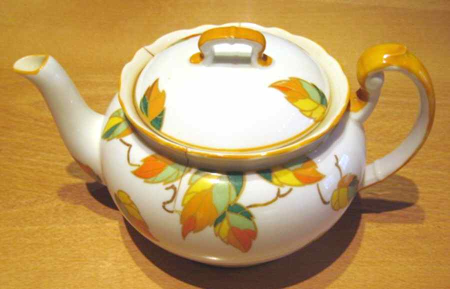903 Teapot & Lid by Foley-1