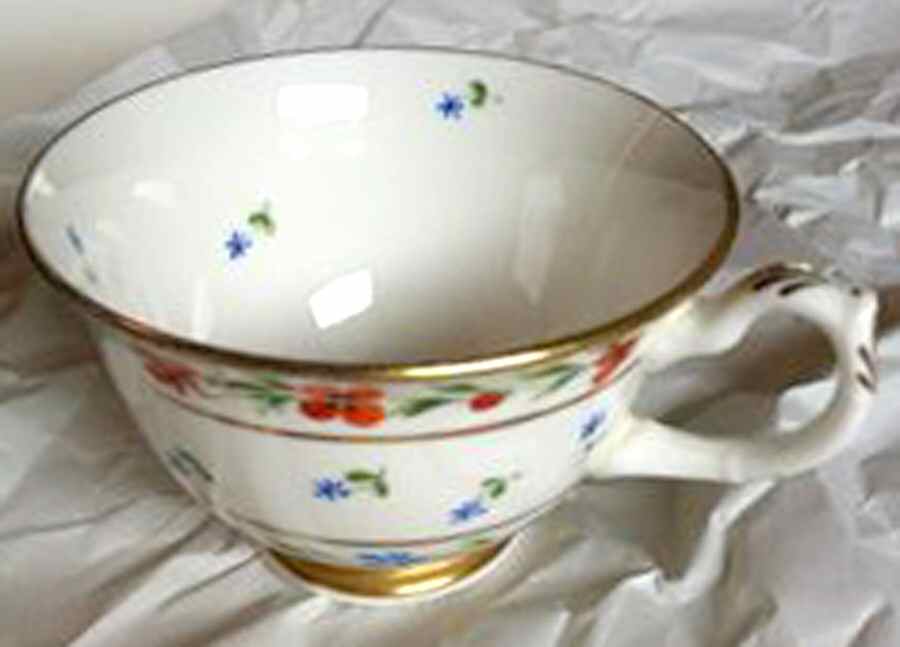 1608 Footed Cup by Le Tallec-1