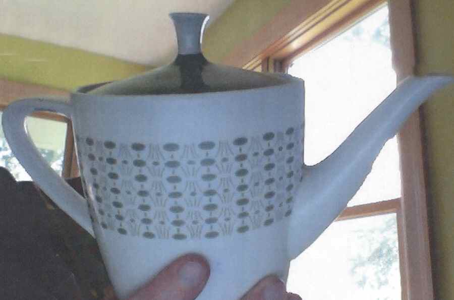 FR289 Teapot & Lid by Franconia-Krautheim & Adelburg-1