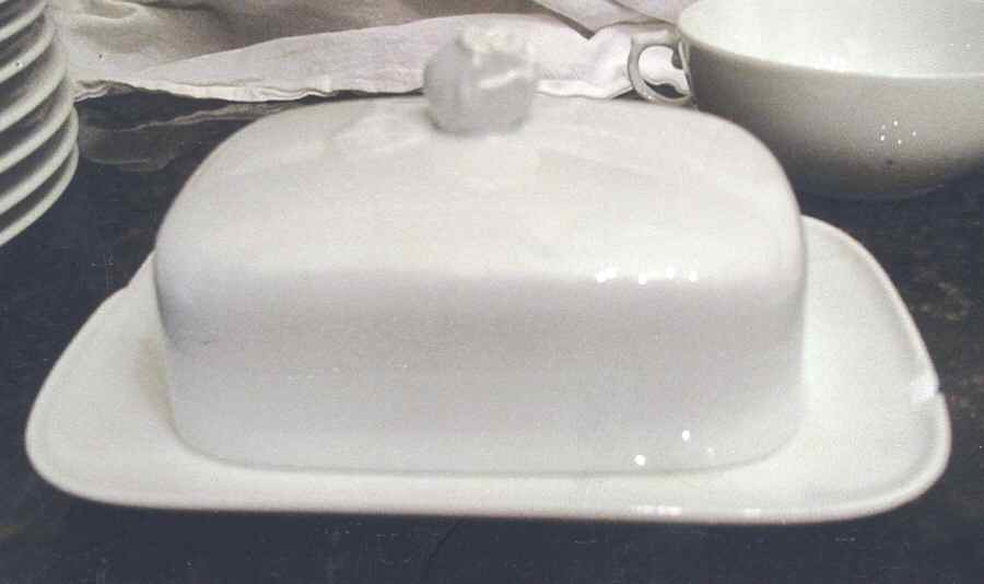 FUR97 Square Covered Butter by Furstenberg-1