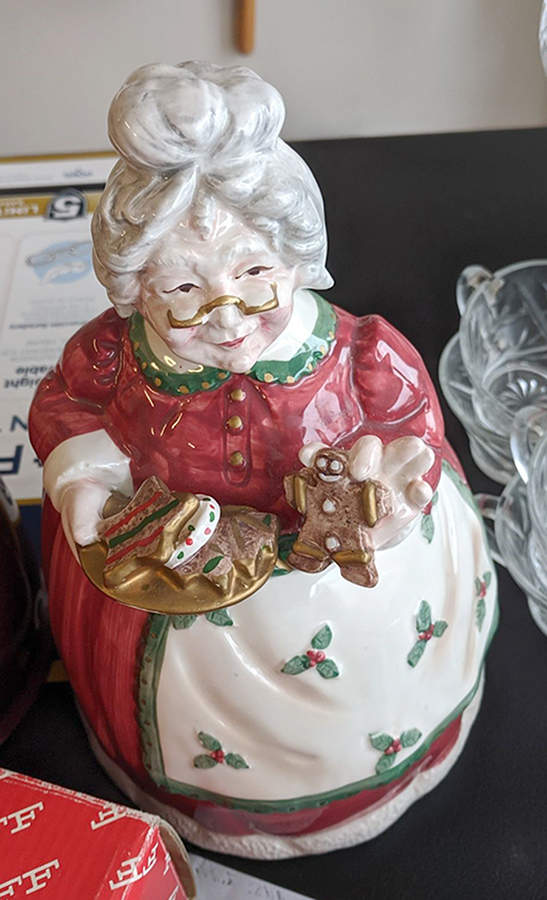 St. Nicholas Cookie Jar & Lid by Fitz & Floyd-1