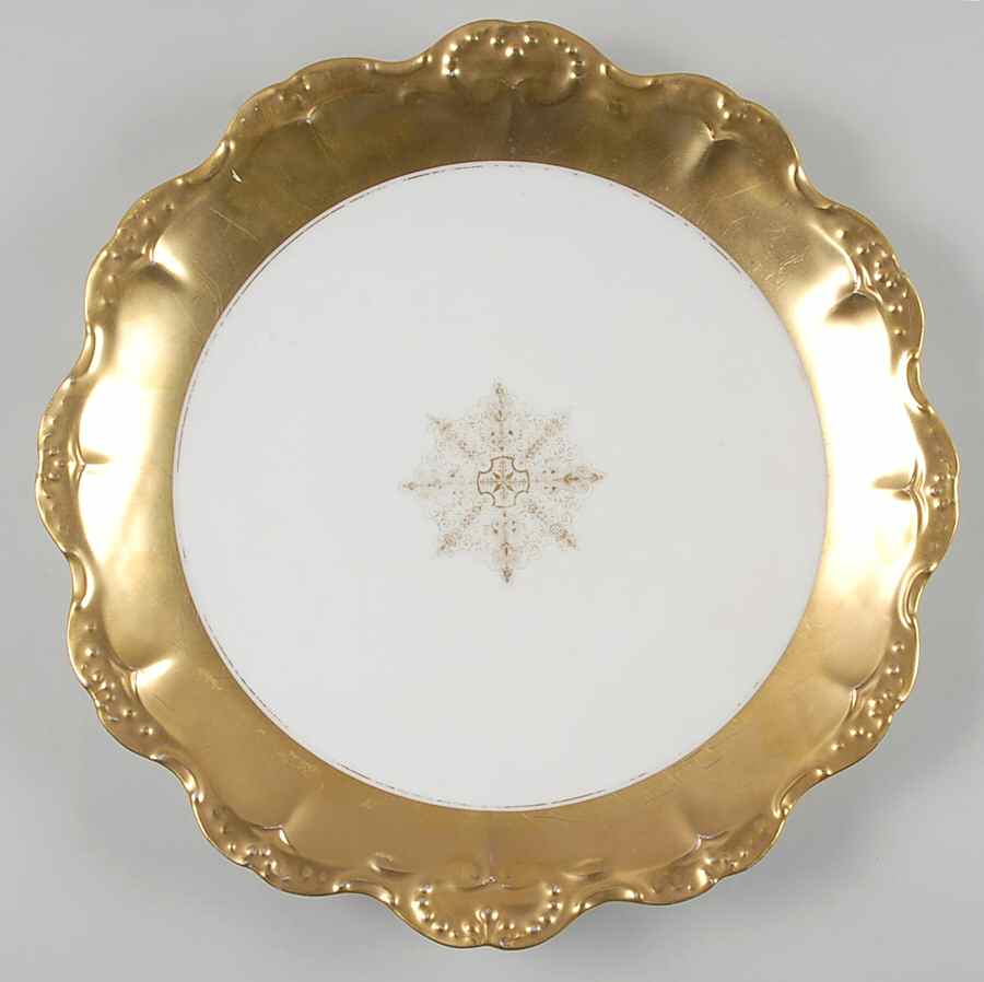 FMB29 13" Chop Plate (Round Platter) by Flambeau-1