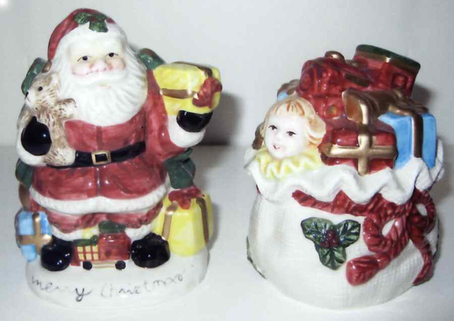 Santa Tree Figural Salt & Pepper Set by Fitz & Floyd-1