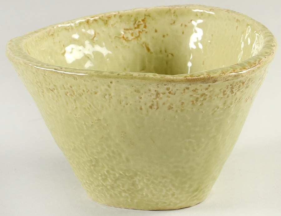 Casa Mia Celery (Green) Coupe Cereal Bowl by Fortunata-1
