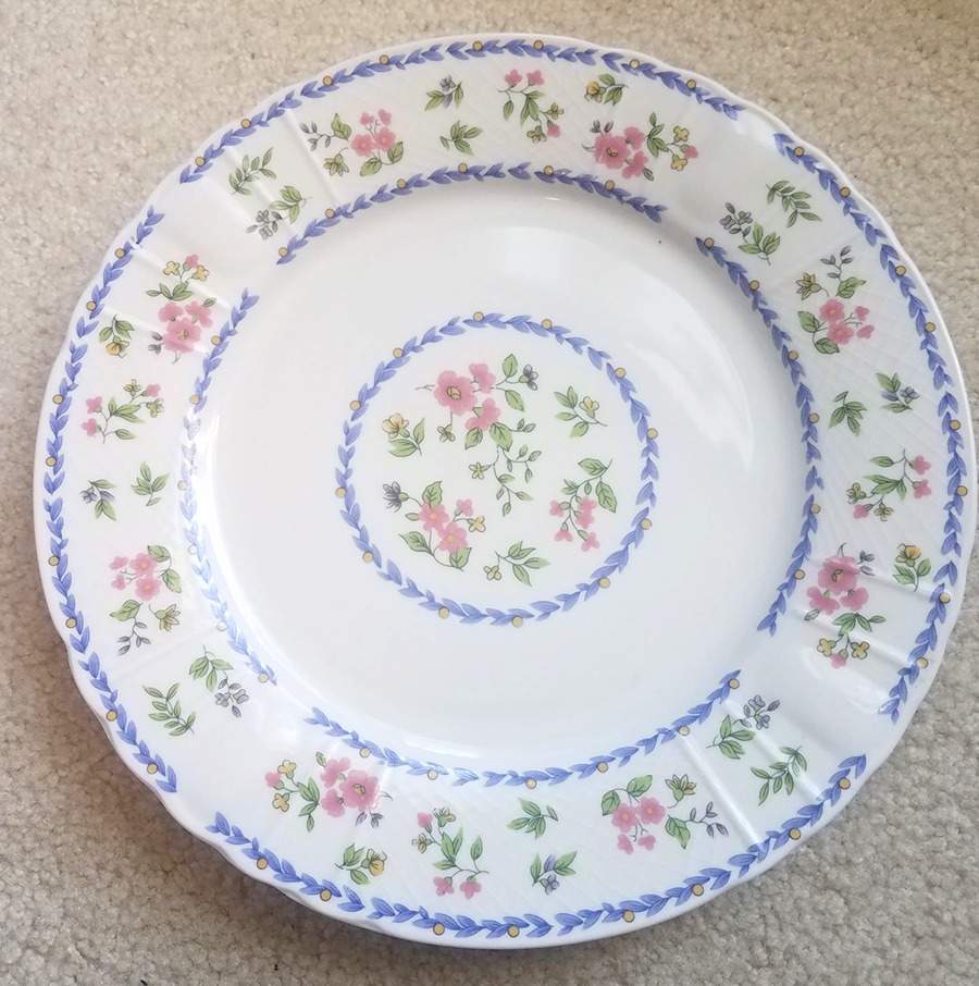 Sherwood Dinner Plate by Farberware-1