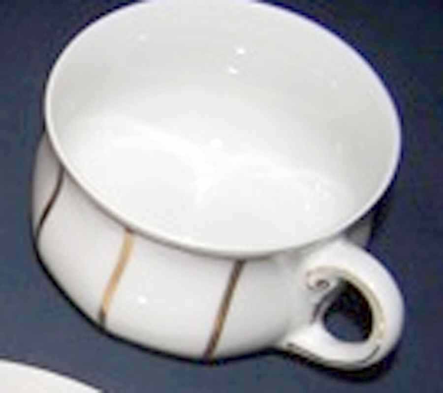 FPO12 Footed Cup by Friedrich Kaestner-1