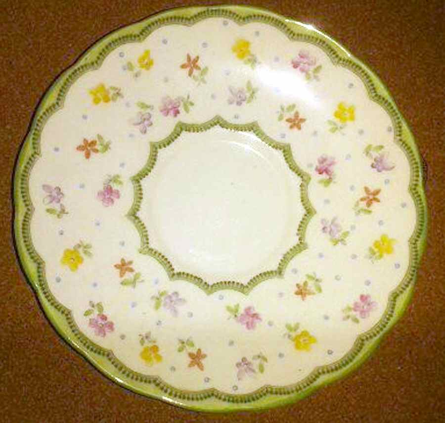 V1583 Saucer by Foley-1