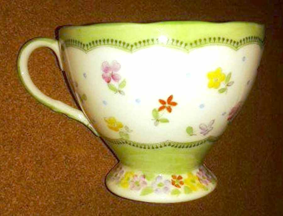 V1583 Footed Cup by Foley-1