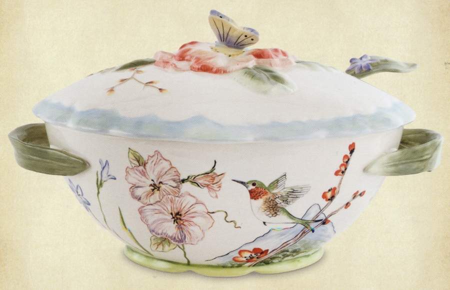 Flourish Tureen & Lid w/Ladle by Fitz & Floyd-1