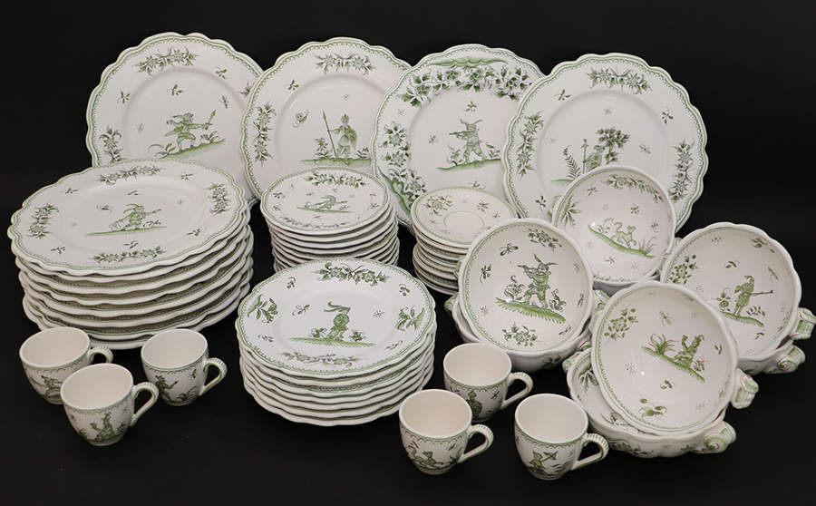 FAN121 Dinner Plate by France-1
