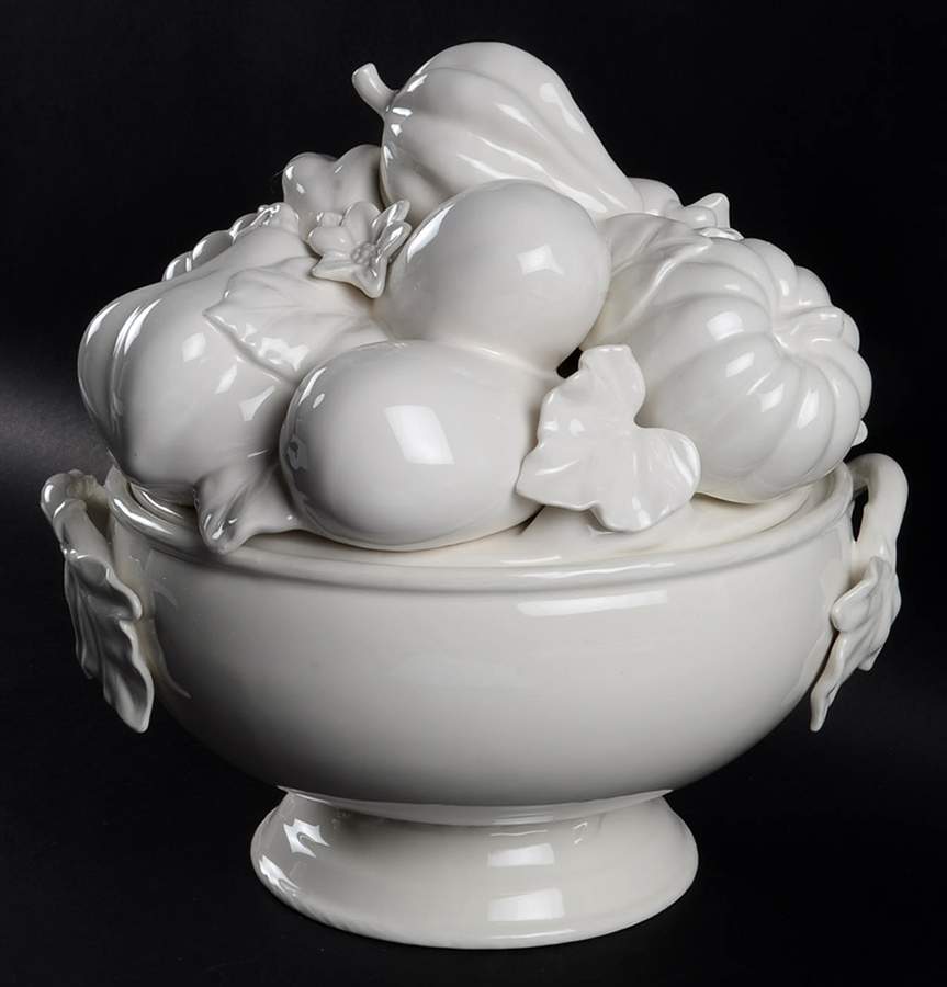 Bristol Figural Tureen & Lid by Fitz & Floyd-1