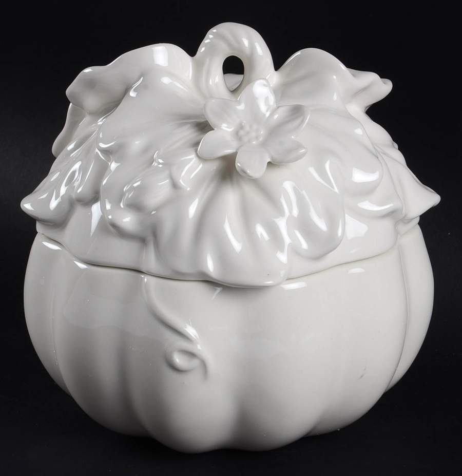 Bristol Covered Soup Bowl with Figural Lid by Fitz & Floyd-1