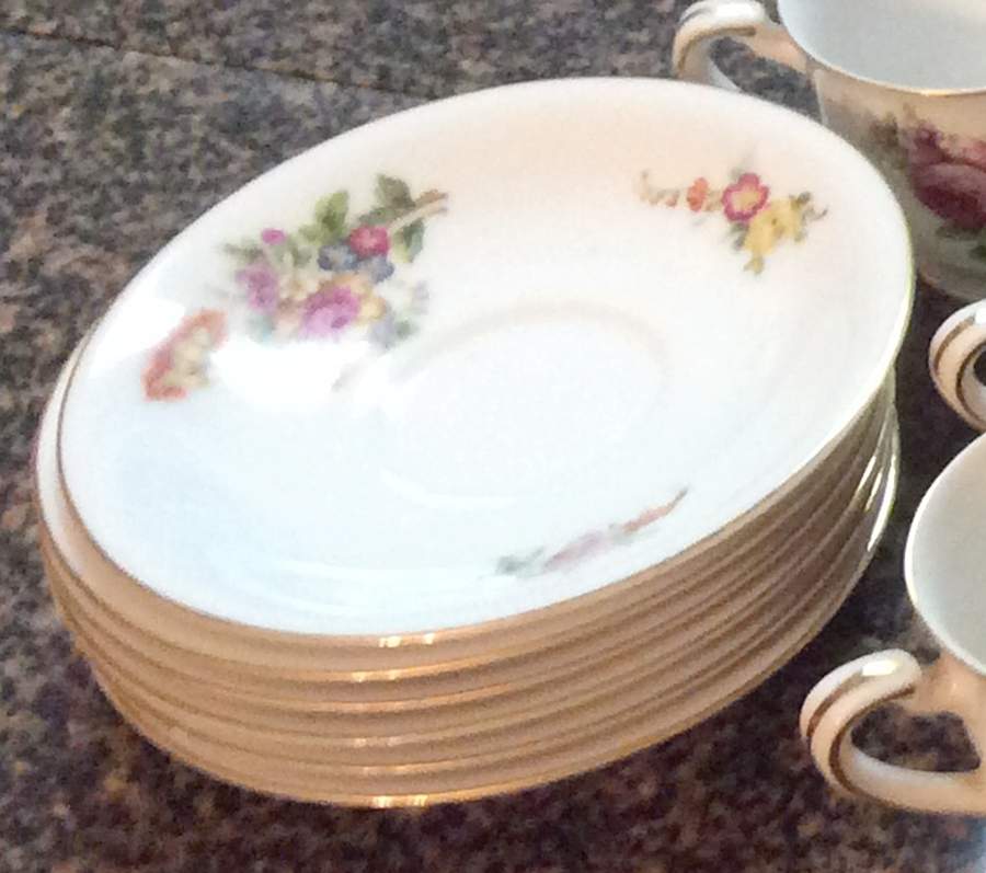 FUJ33 Saucer by Fuji-1