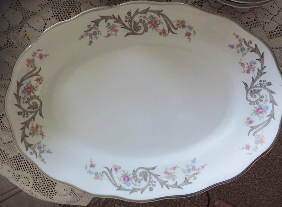 FAV86 13" Oval Serving Platter by Favolina-Karolina-1