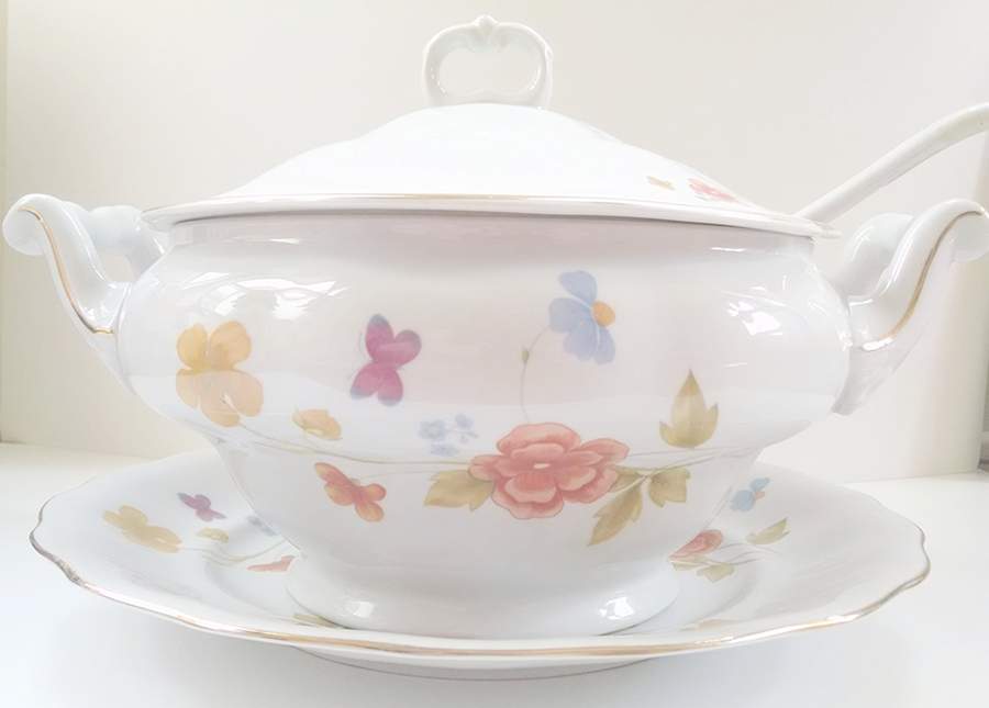 FAV88 Tureen & Lid w/Ladle & Underplate by Favolina-Karolina-1