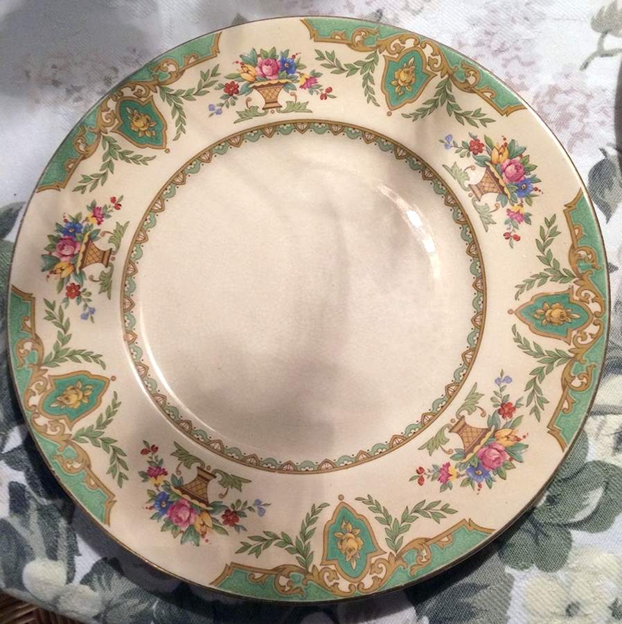 Windsor Green Luncheon Plate by Fondeville-1