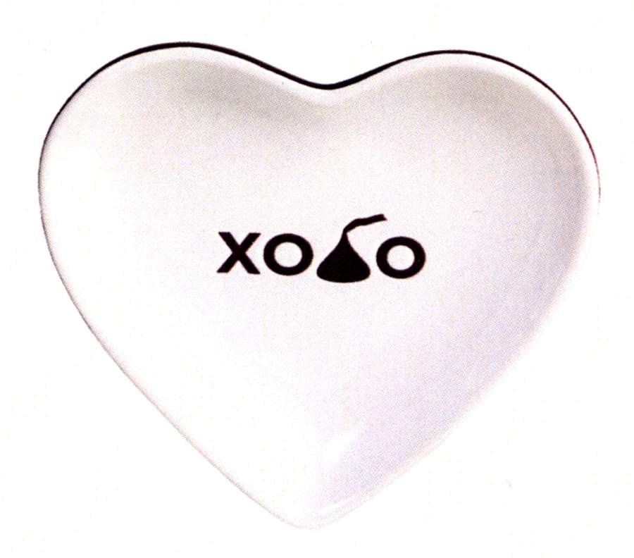 Sweet Kisses Tidbit Plate by Fitz & Floyd-1