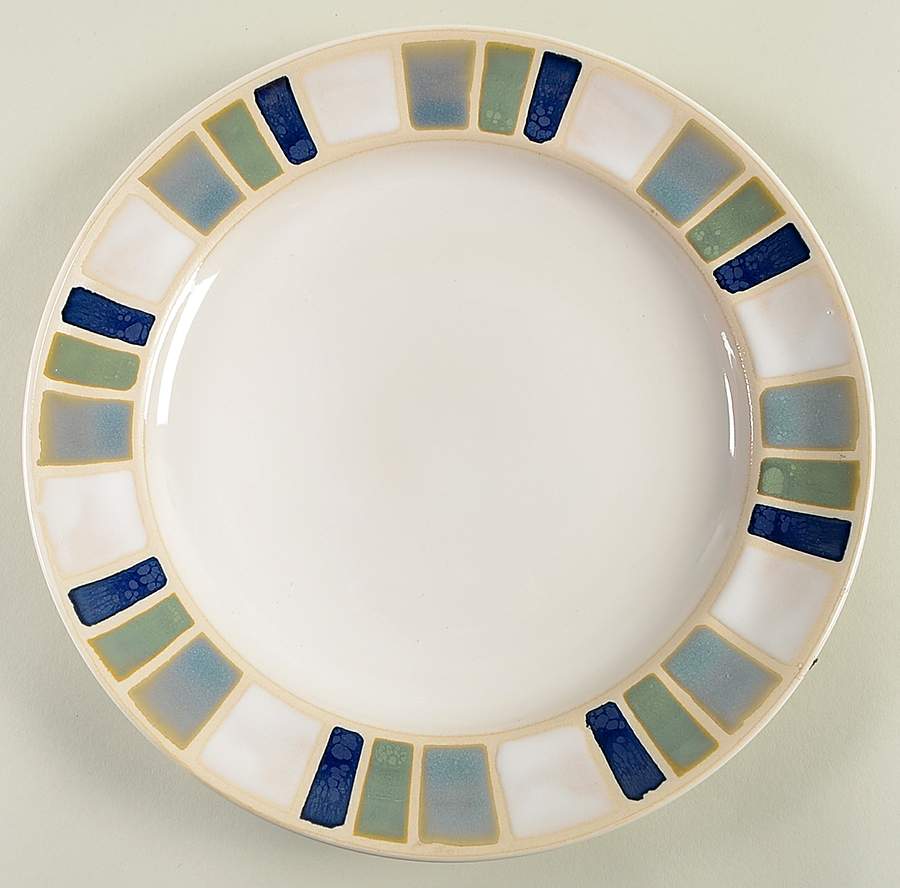 Caprino Dinner Plate by Food Network-1