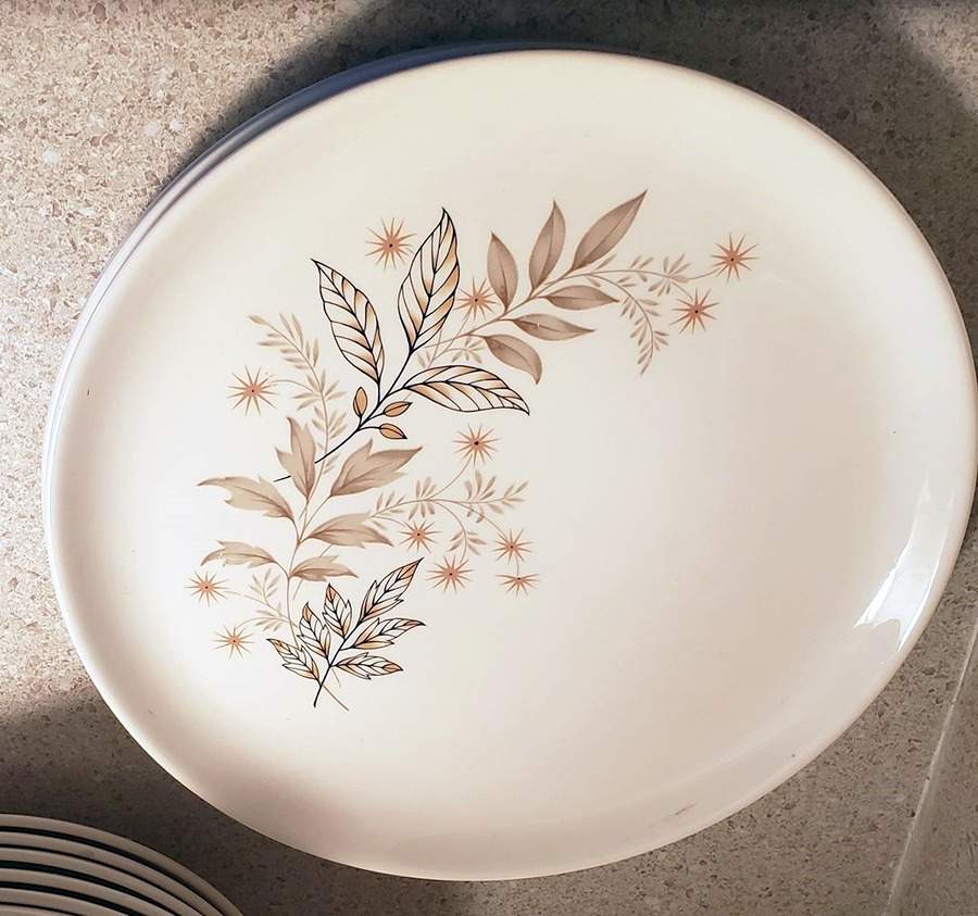 FSX203 Dinner Plate by French Saxon-1