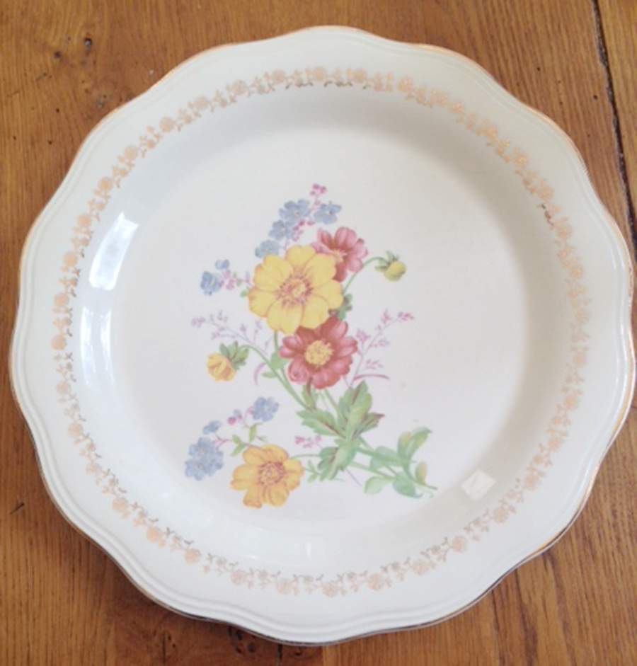 FSX204 Dinner Plate by French Saxon-1